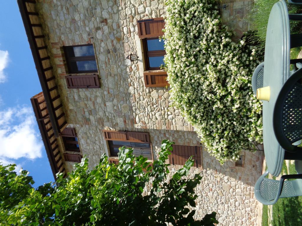 Agriturismo La Torraccia Todi Exterior foto