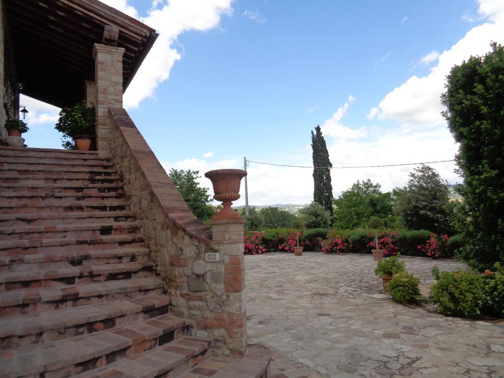 Agriturismo La Torraccia Todi Exterior foto