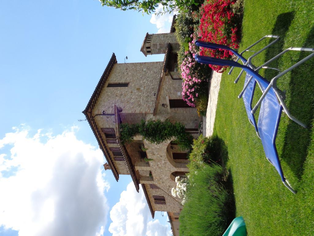 Agriturismo La Torraccia Todi Exterior foto